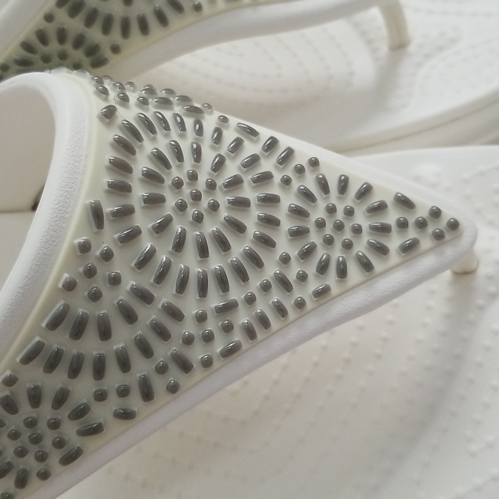 Crocs Monterey Diamante Thong Sandals - Picture 8 of 8